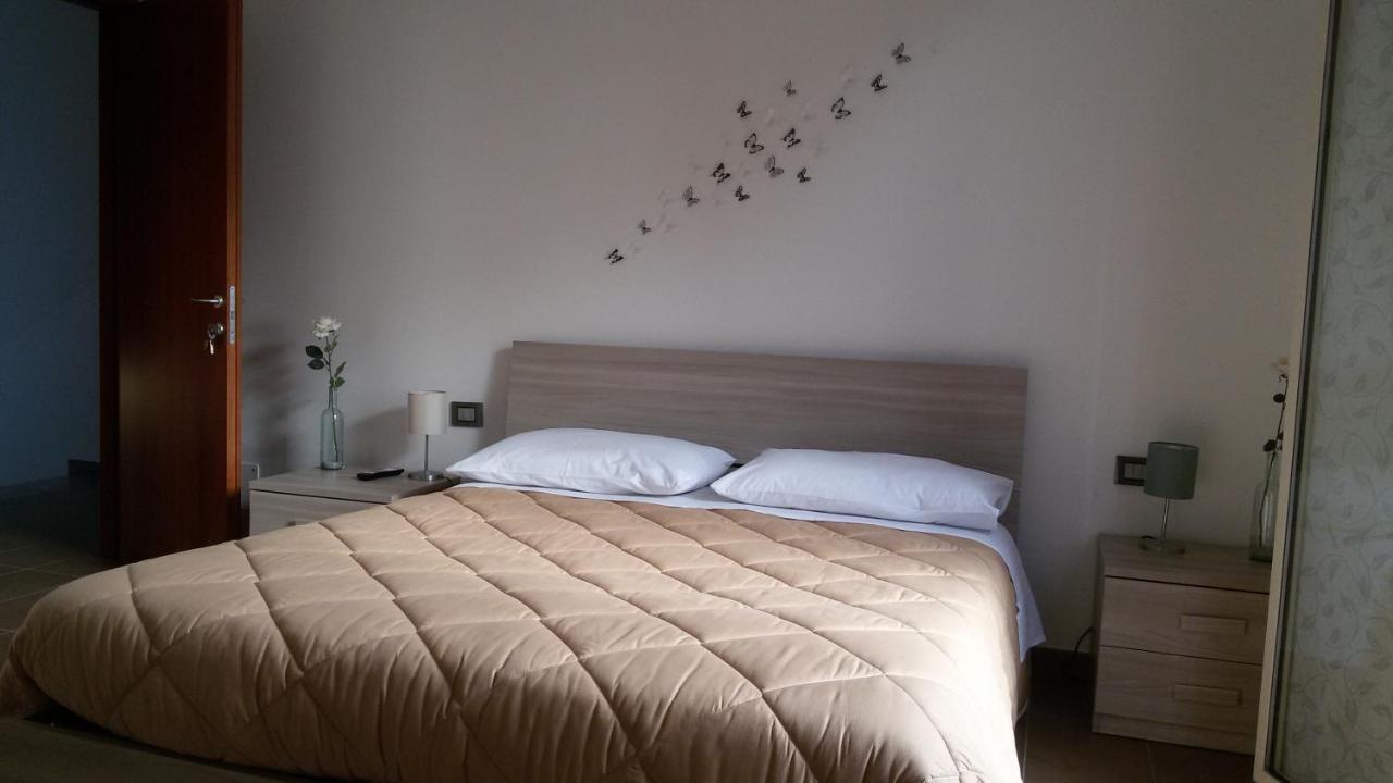 Rinaldi House Bed & Breakfast Torriana Eksteriør bilde