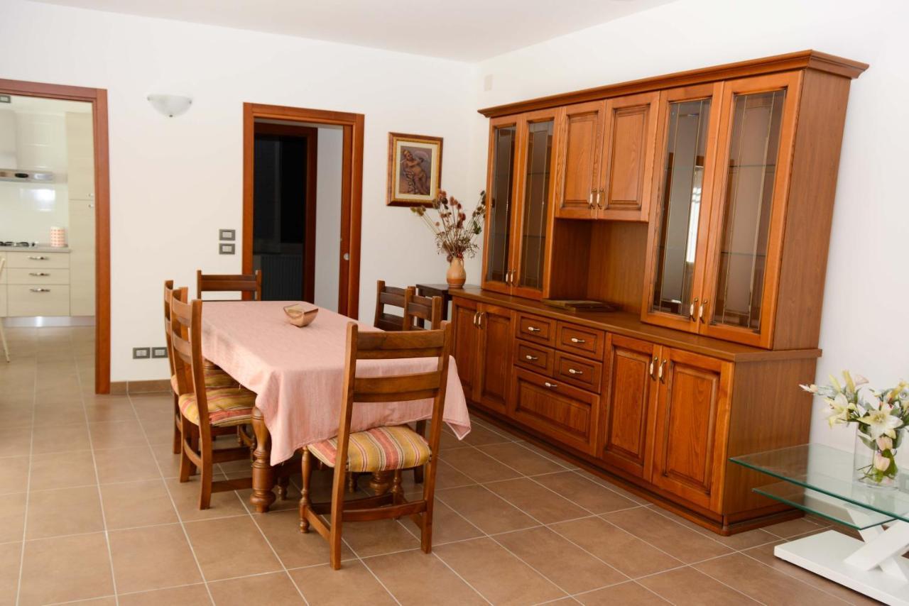 Rinaldi House Bed & Breakfast Torriana Eksteriør bilde